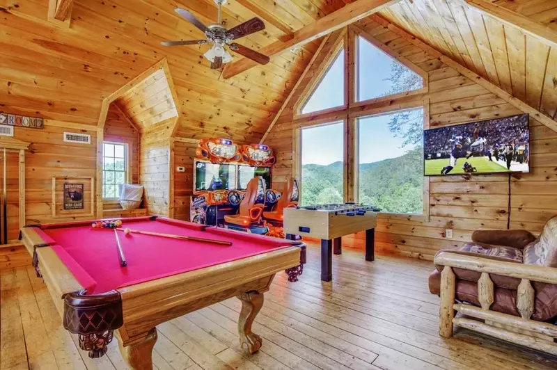 game room at pigeon forge cabin