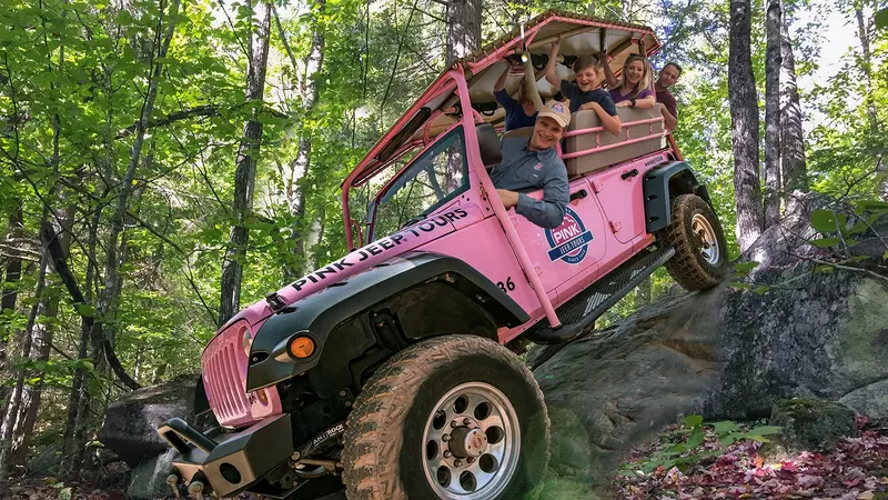 pink jeep tours in the smokies