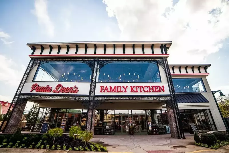 paula deen's family kitchen