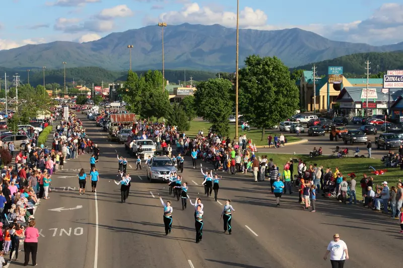 parade in pigeon forge