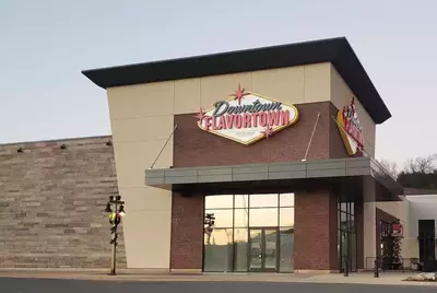 downtown flavortown pigeon forge