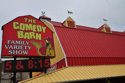 comedy barn exterior