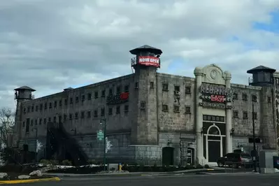 The outside of the Alcatraz East Crime Museum in Pigeon Forge.