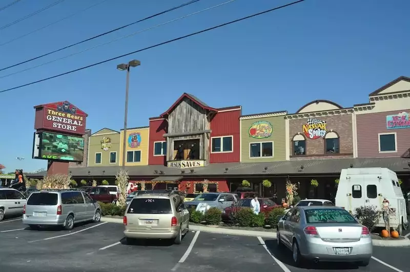 Three Bears General Store in Pigeon Forge.