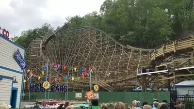 lightning rod dollywood april 23