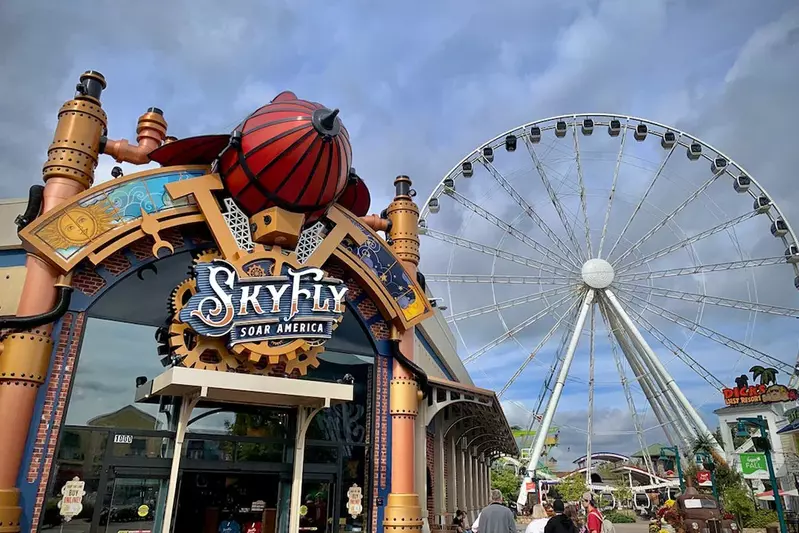 SkyFly attraction in Pigeon Forge