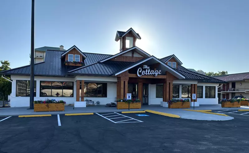 the cottage brunch in pigeon forge