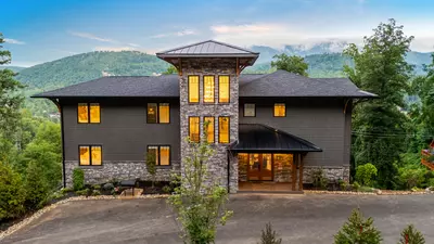 GREYSTONE HEIGHTS LODGE