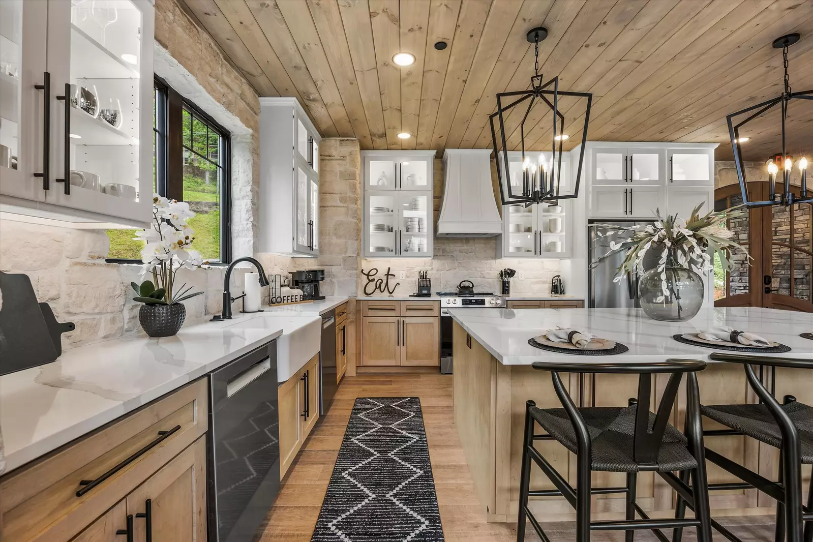 GREYSTONE HEIGHTS LODGE