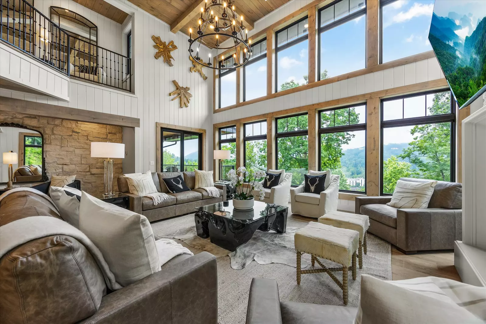 GREYSTONE HEIGHTS LODGE