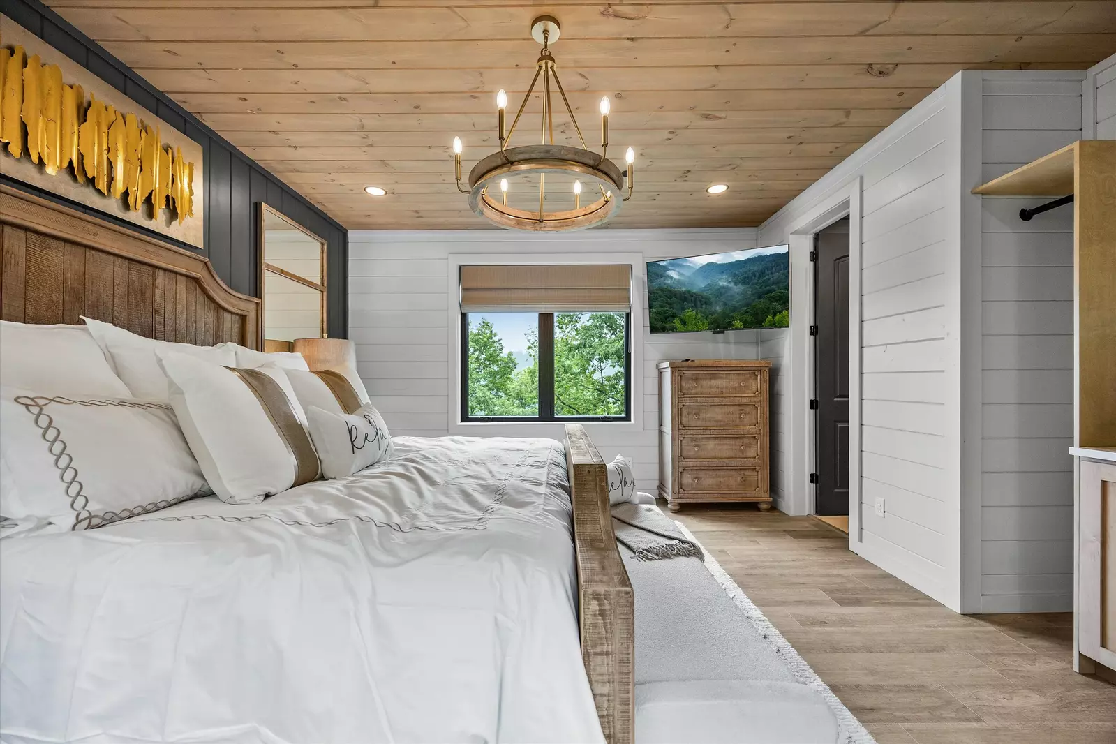 GREYSTONE HEIGHTS LODGE