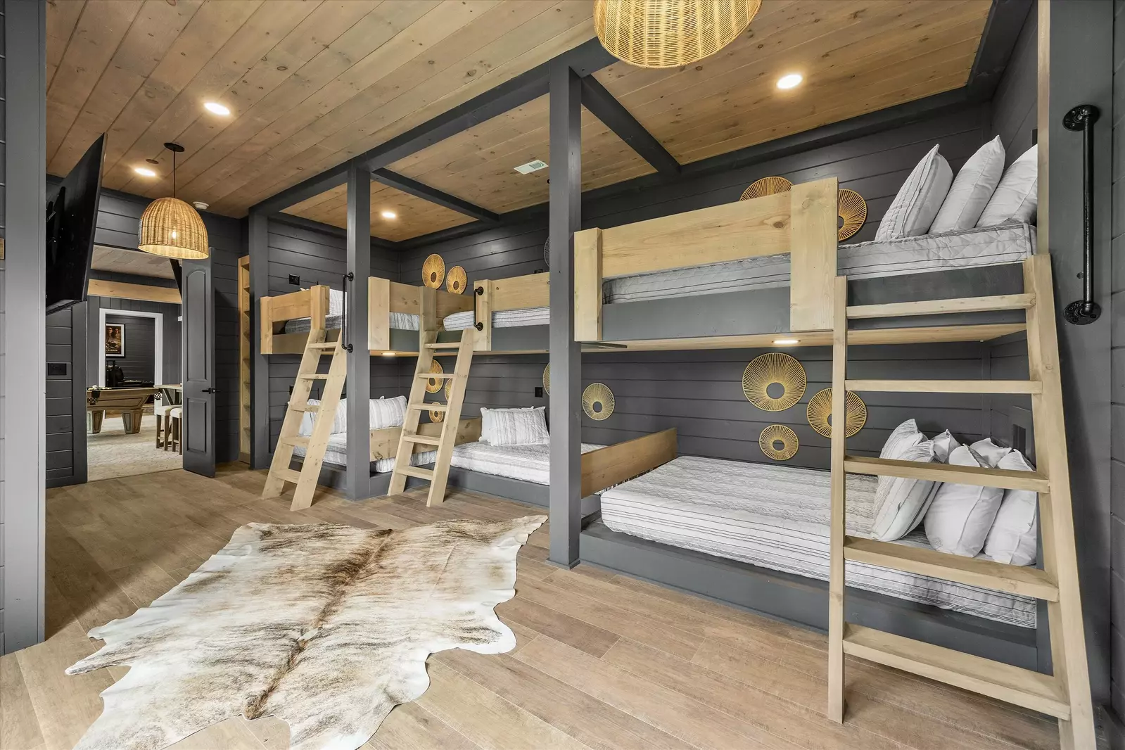 GREYSTONE HEIGHTS LODGE