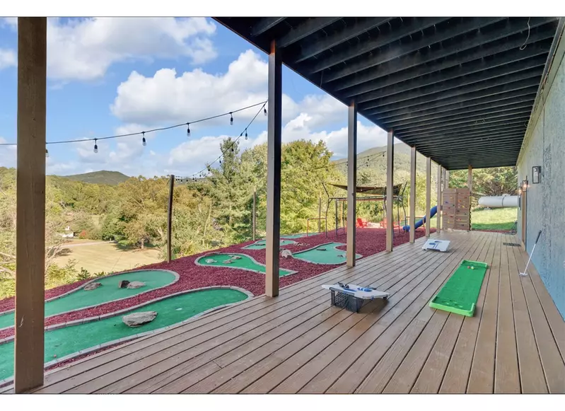 MAJESTIC ENTERTAINMENT