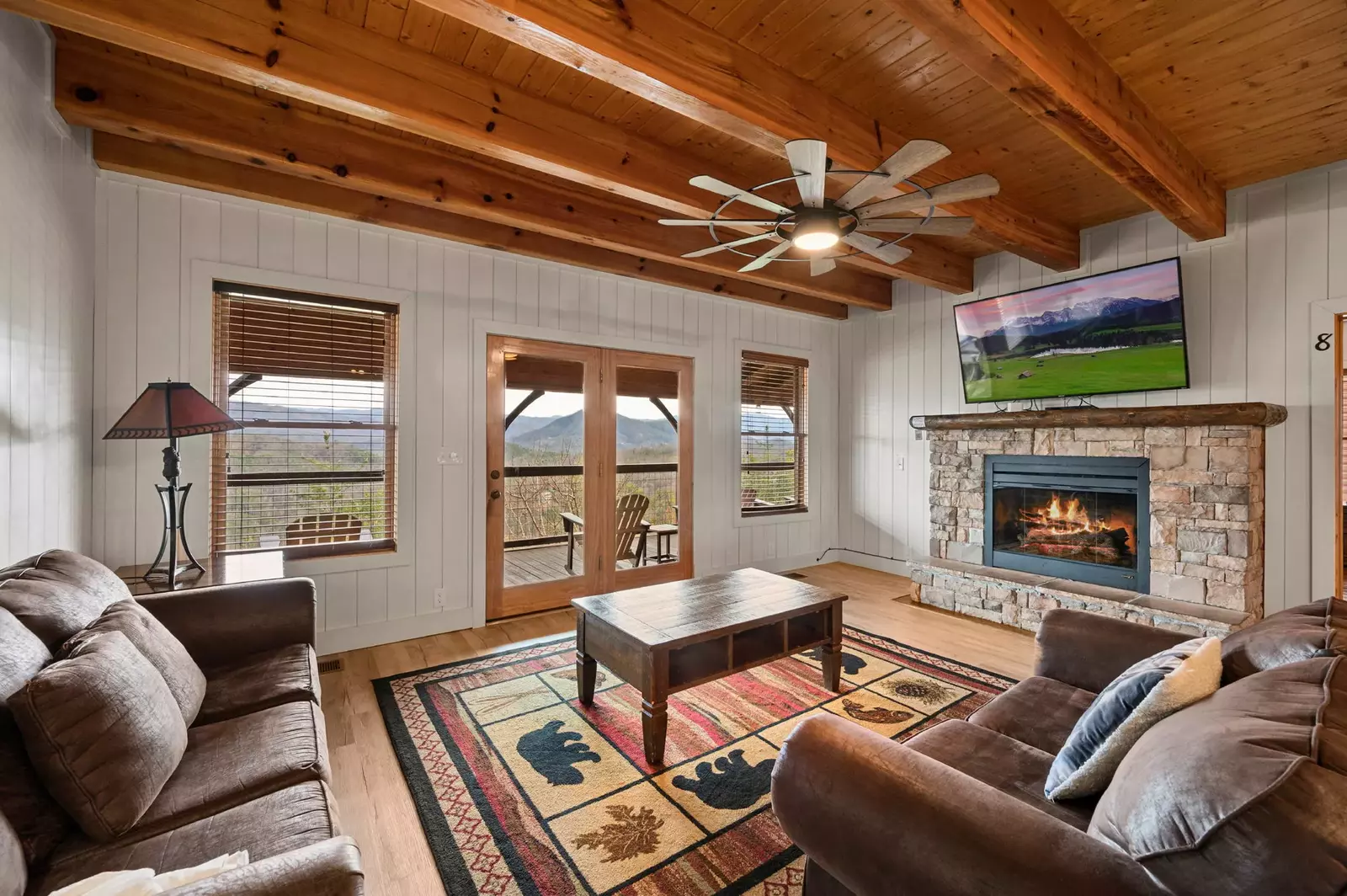 MOUNTAIN BREEZE MANOR