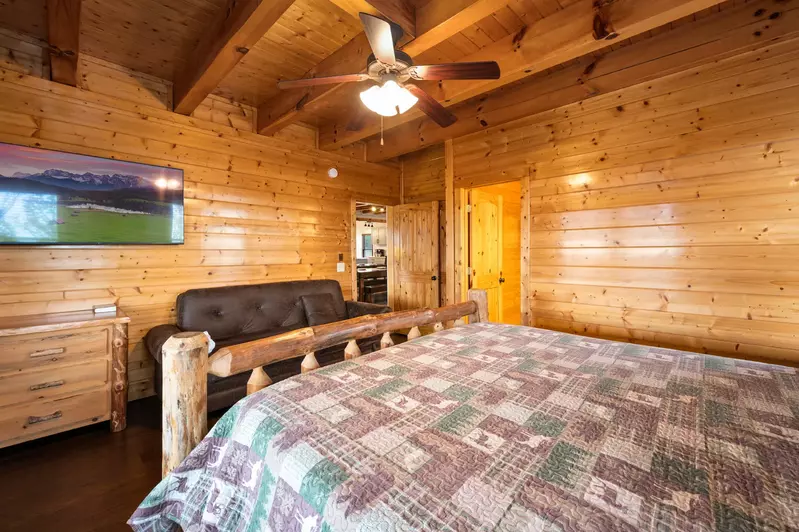 MOUNTAIN BREEZE MANOR