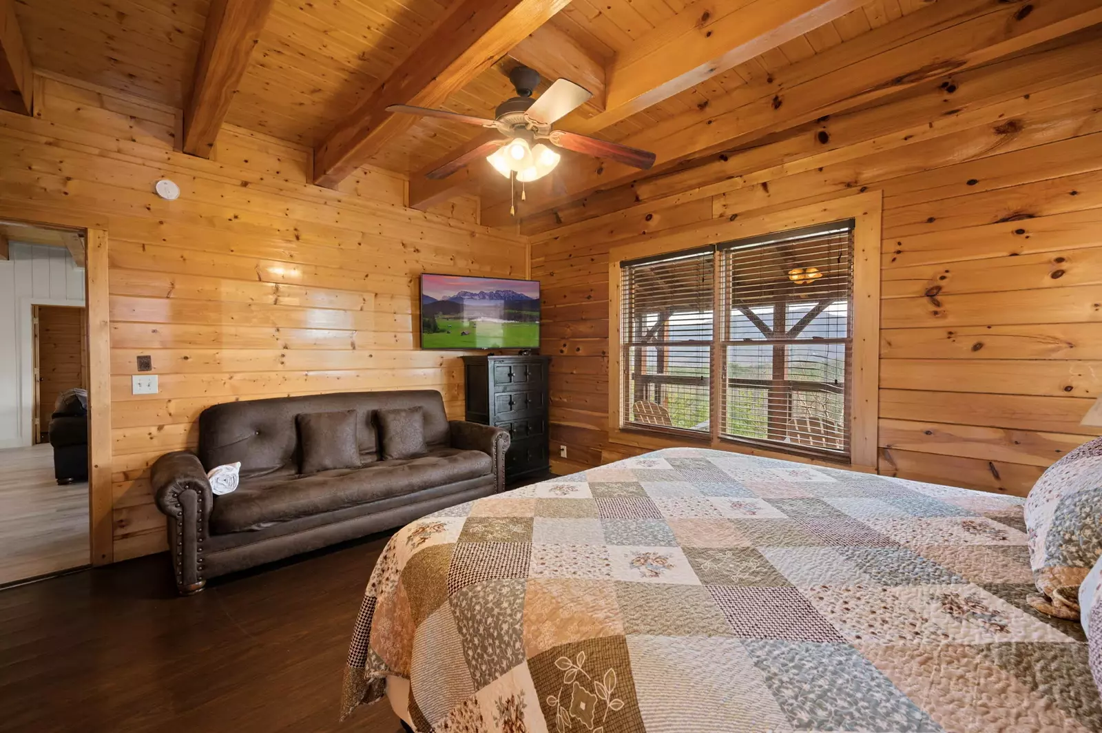 MOUNTAIN BREEZE MANOR