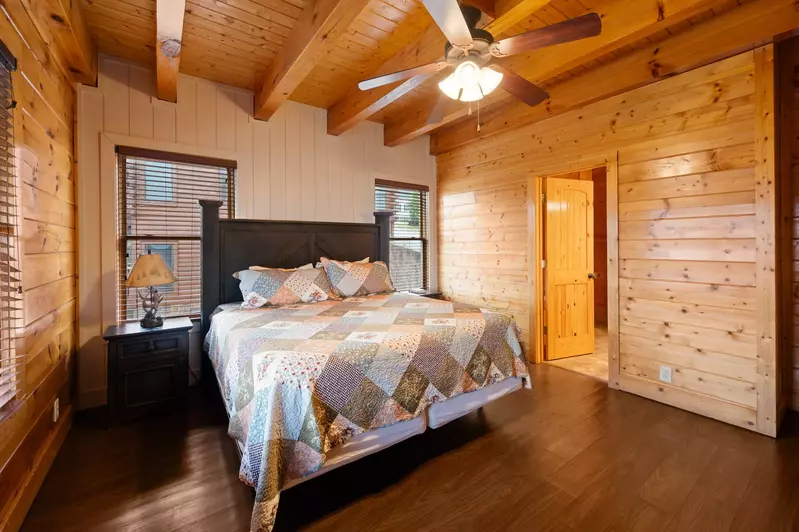 MOUNTAIN BREEZE MANOR