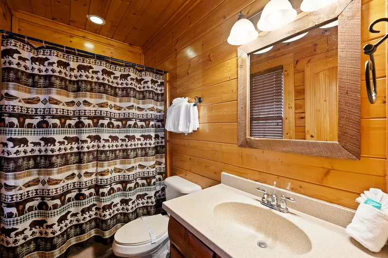 MOUNTAIN BREEZE MANOR