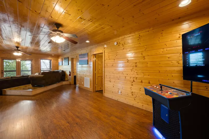 MOUNTAIN BREEZE MANOR