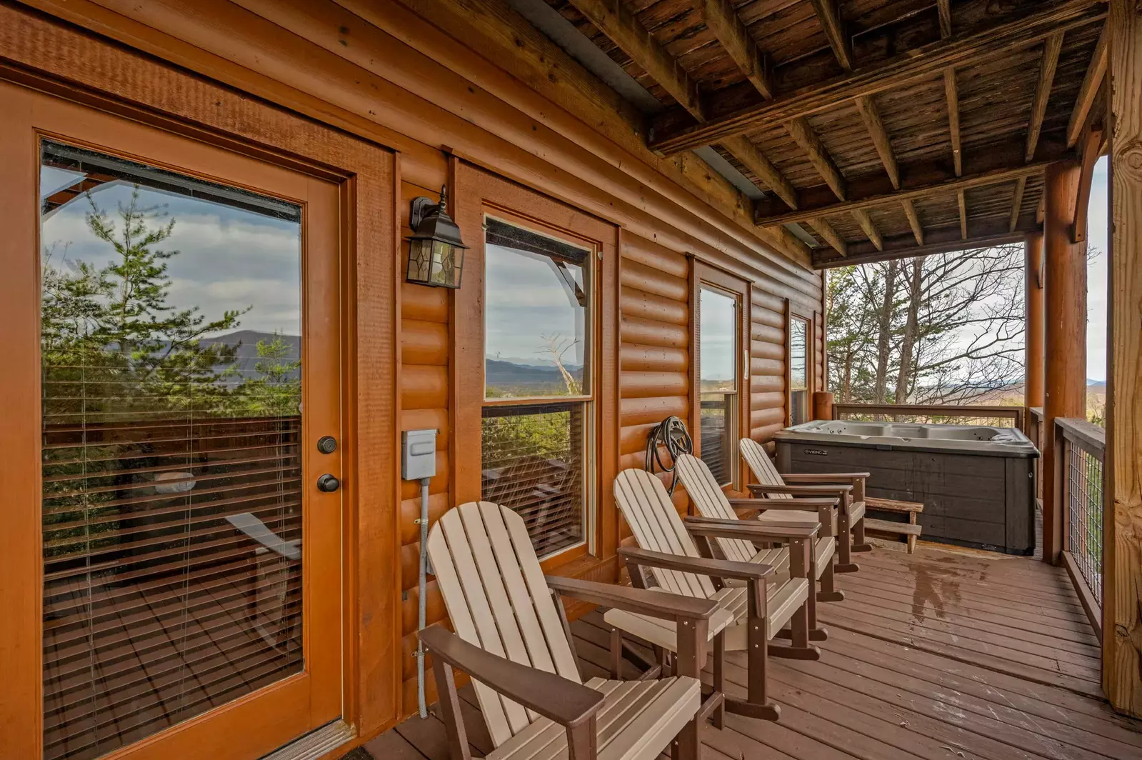 MOUNTAIN BREEZE MANOR