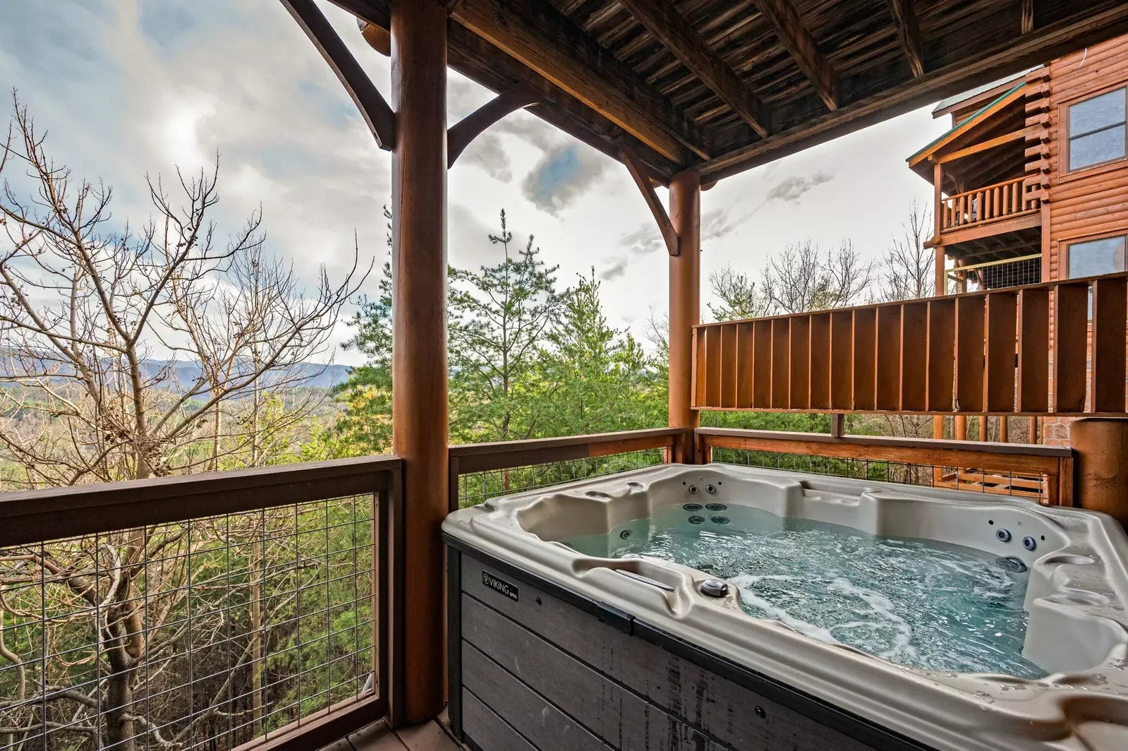 MOUNTAIN BREEZE MANOR