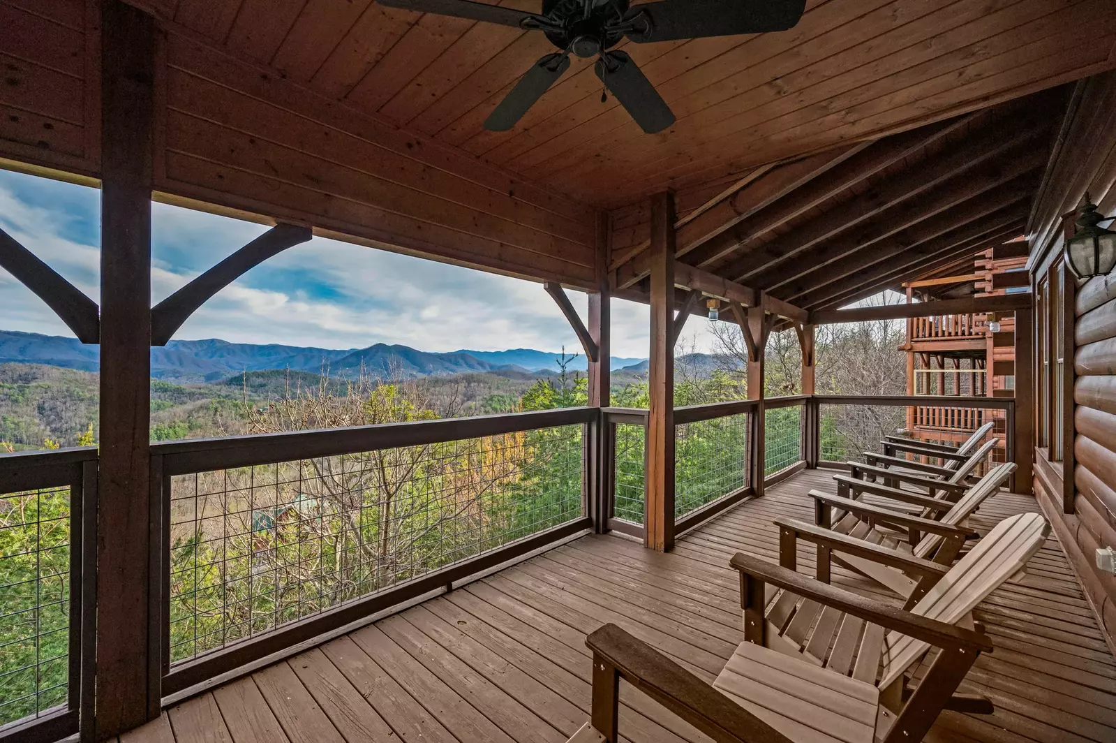 MOUNTAIN BREEZE MANOR