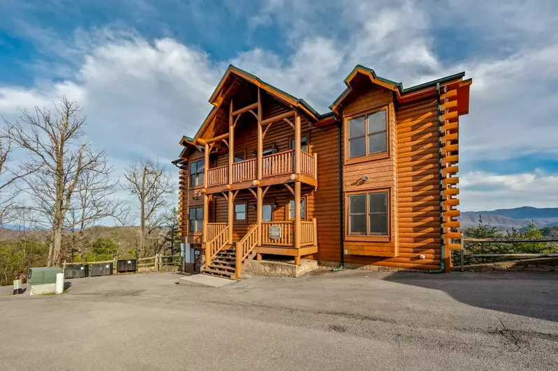 MOUNTAIN BREEZE MANOR