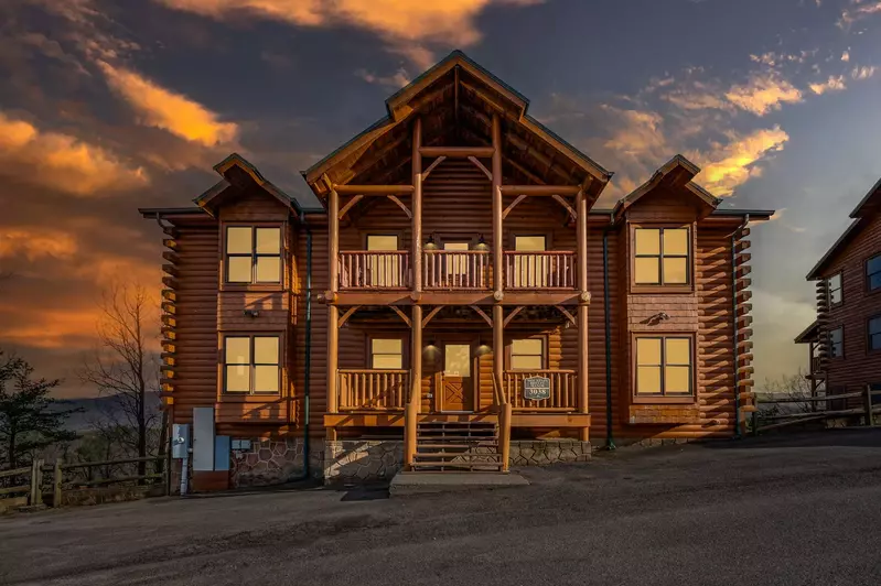 MOUNTAIN BREEZE MANOR