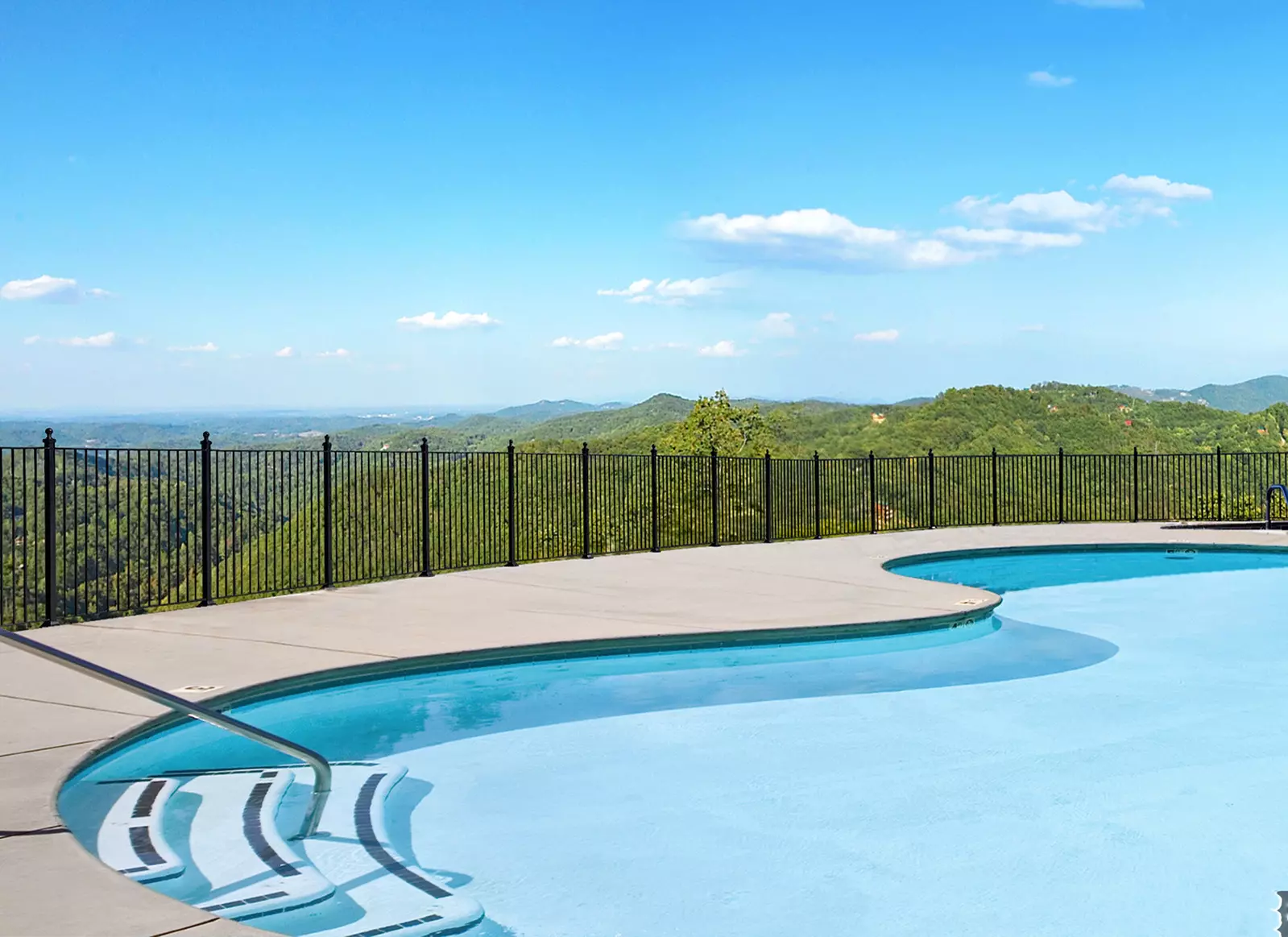 MOUNTAIN BREEZE MANOR