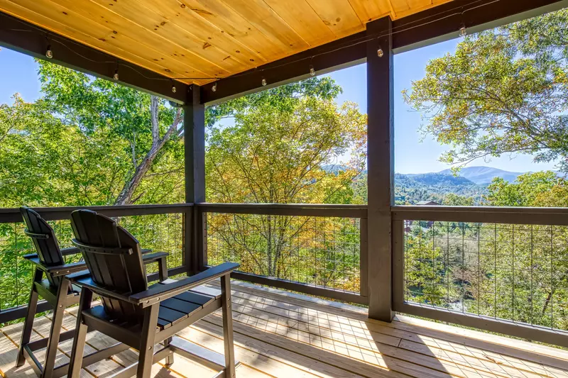 WANDERIN' BEAR LODGE