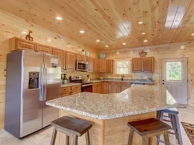 MOUNTAIN LOOKOUT LODGE